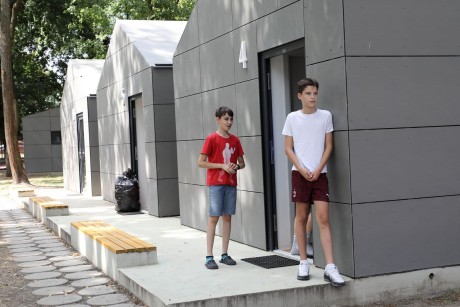 Rejtélyes nyomozással zárult a velencei tábor